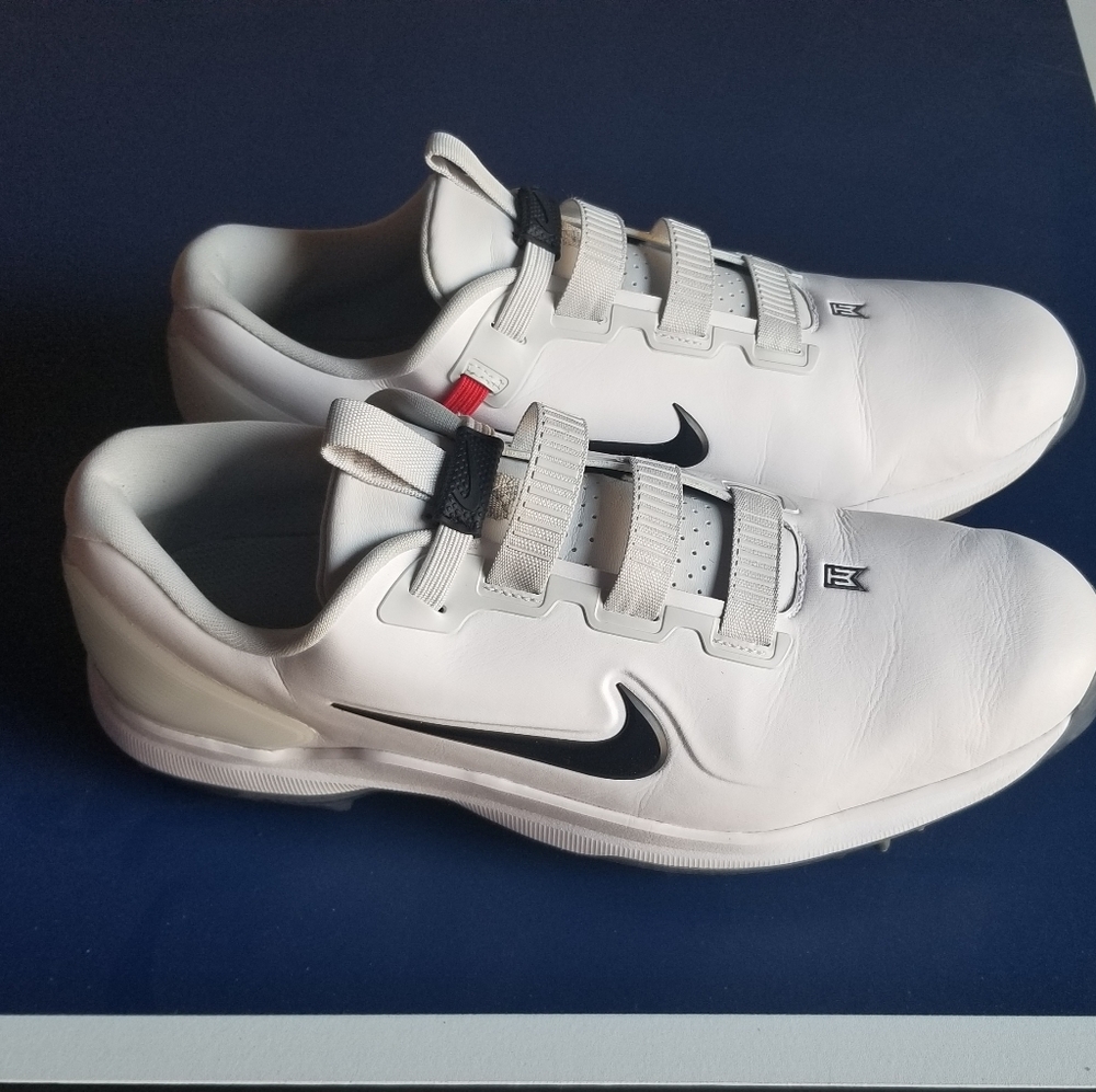Nike Tiger Woods TW71 FastFit golf shoes